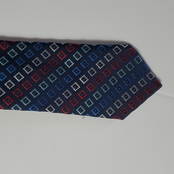 George red, white and blue patterned clip on tie - Picture 2 of 4